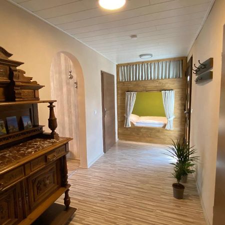 Ferienwohnung Am Kirchberg Hatzenport エクステリア 写真