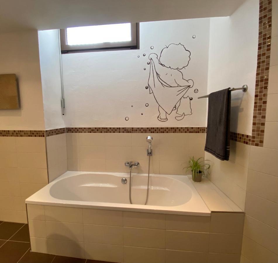 Ferienwohnung Am Kirchberg Hatzenport エクステリア 写真