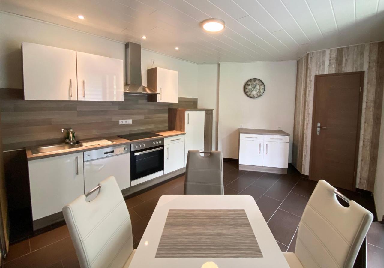 Ferienwohnung Am Kirchberg Hatzenport エクステリア 写真